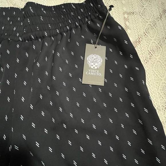 Vince Camuto Black Pants with White Pattern - Picture 4 of 4